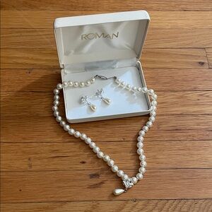 Roman White Pearl Necklace and Earring Set